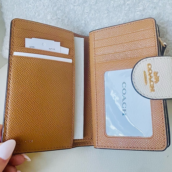 COACH Medium Zip & Snap Wallet 🐻‍❄️ NWT - Picture 4 of 15